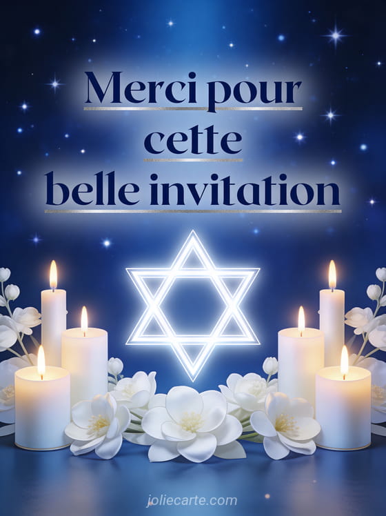 Étoile de David lumineuse entourée de bougies et fleurs blanches sur fond bleu profond avec le texte Merci pour cette belle invitation