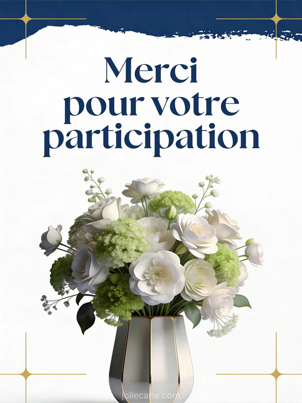 Gerbe de fleurs blanches et vertes raffinées dans un vase moderne avec touches dorées sur fond blanc cassé