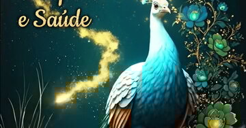 Postal virtual grátis de Ano Novo com um pavão majestoso sobre um galho, com plumagem azul e verde iridescente e detalhes dourados cintilantes sobre a água.