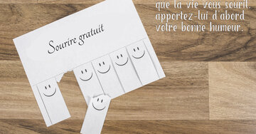 Aperçu de la carte : « Si vous voulez que la vie vous sourit, apportez-lui d'abord... »