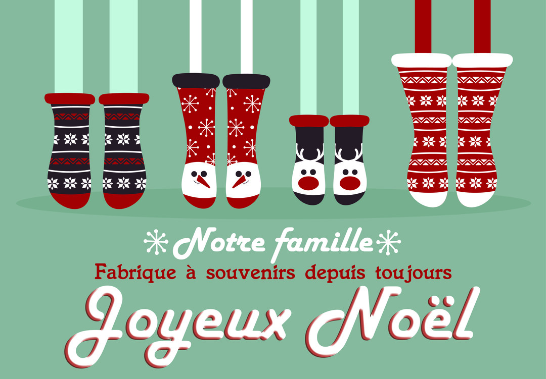 Illustration de quatre paires de pieds portant des chaussettes de Noël colorées, symbolisant une famille, sur un fond vert avec un message festif.