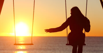 Aperçu de la carte : « La solitude n'est pas l'absence de compagnie, mais le moment où notre âme est libre... »