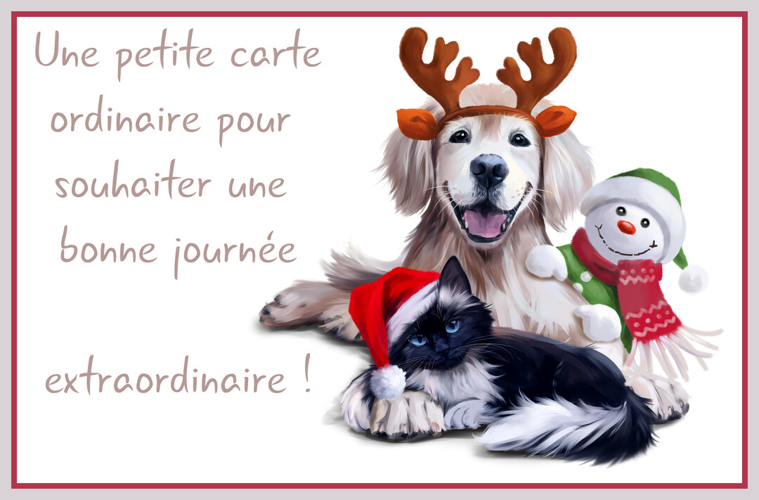 Un chien souriant avec des bois de renne est allongé à côté d'un chat portant un bonnet de Noël et d'un petit bonhomme de neige.