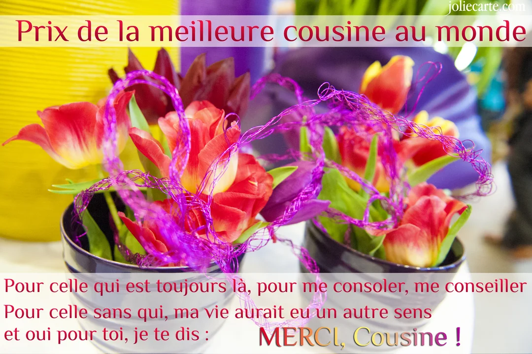 Deux petits bouquets de tulipes rouges dans des pots sombres, décorés de fils violets, avec un texte de remerciement pour une cousine.