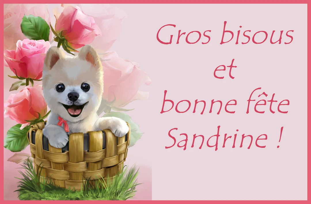 Un chiot blanc de type spitz, souriant joyeusement, est assis dans un panier tressé devant un fond de roses roses et de l'herbe.