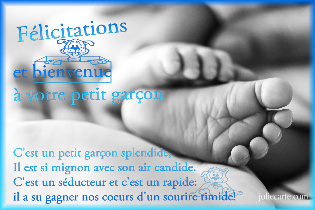 Photographie en gros plan et en noir et blanc des pieds d'un nouveau-né, avec un texte de félicitations bleu superposé.