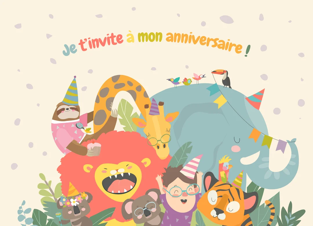 Un jeune garçon joyeux et un groupe d'animaux de la jungle portant des chapeaux de fête célèbrent un anniversaire sur un fond crème.