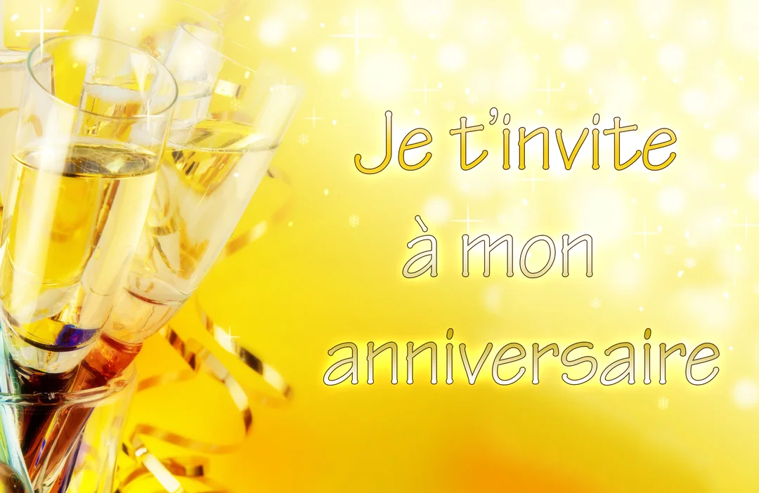 Gros plan sur des flûtes de champagne scintillantes sur un fond jaune vif et lumineux, avec le texte d'invitation à un anniversaire.