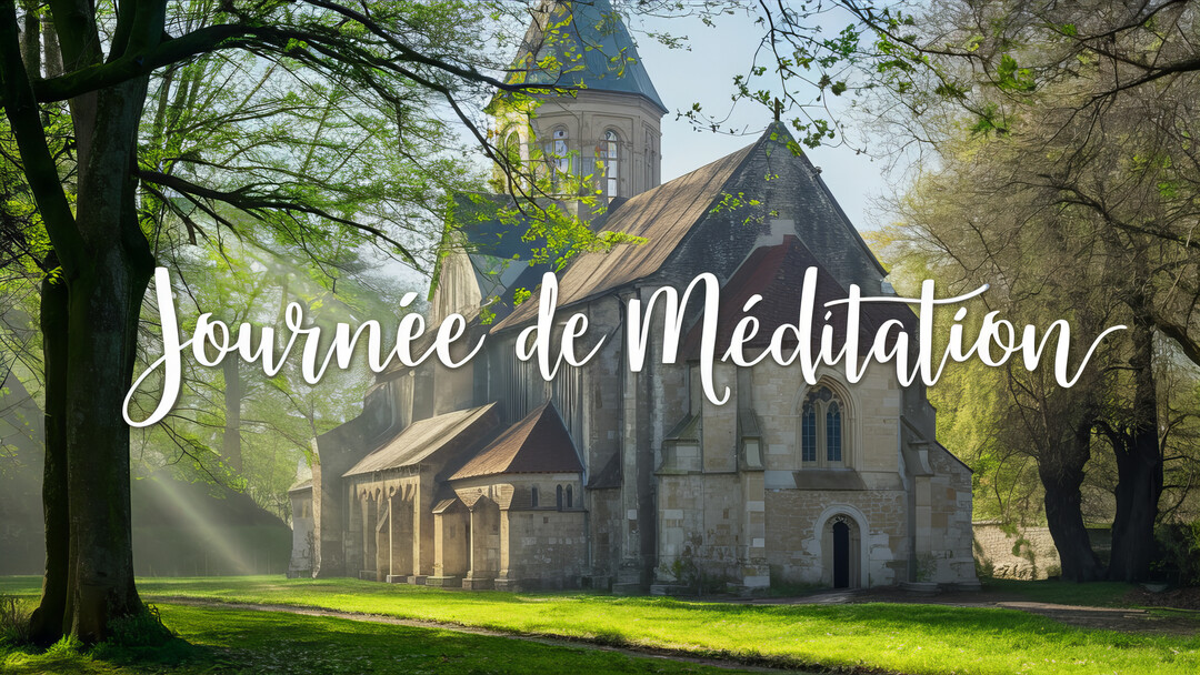 Une abbaye en pierre se dresse au milieu d'une pelouse verte, entourée d'arbres luxuriants sous des rayons de soleil paisibles.