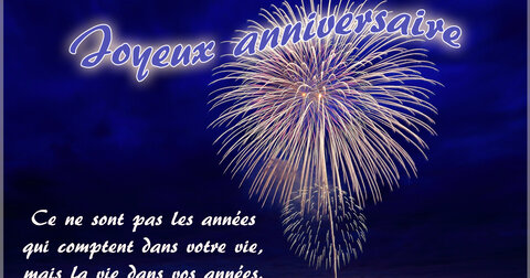 Carte de joyeux anniversaire avec une citation d'Abraham Lincoln sur la vie, sur un fond de ciel nocturne et de feu d'artifice.