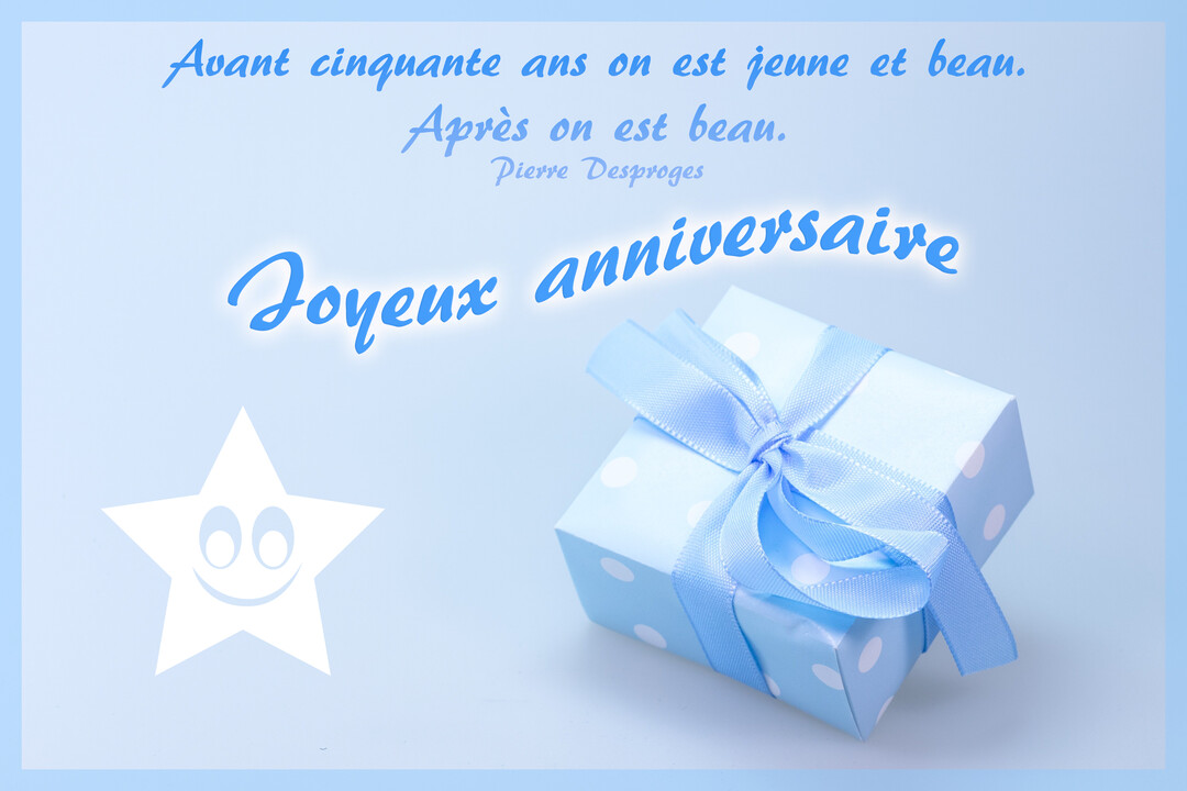 Une carte de vœux sur fond bleu pastel avec un cadeau à pois, une étoile souriante et une citation humoristique de Pierre Desproges.