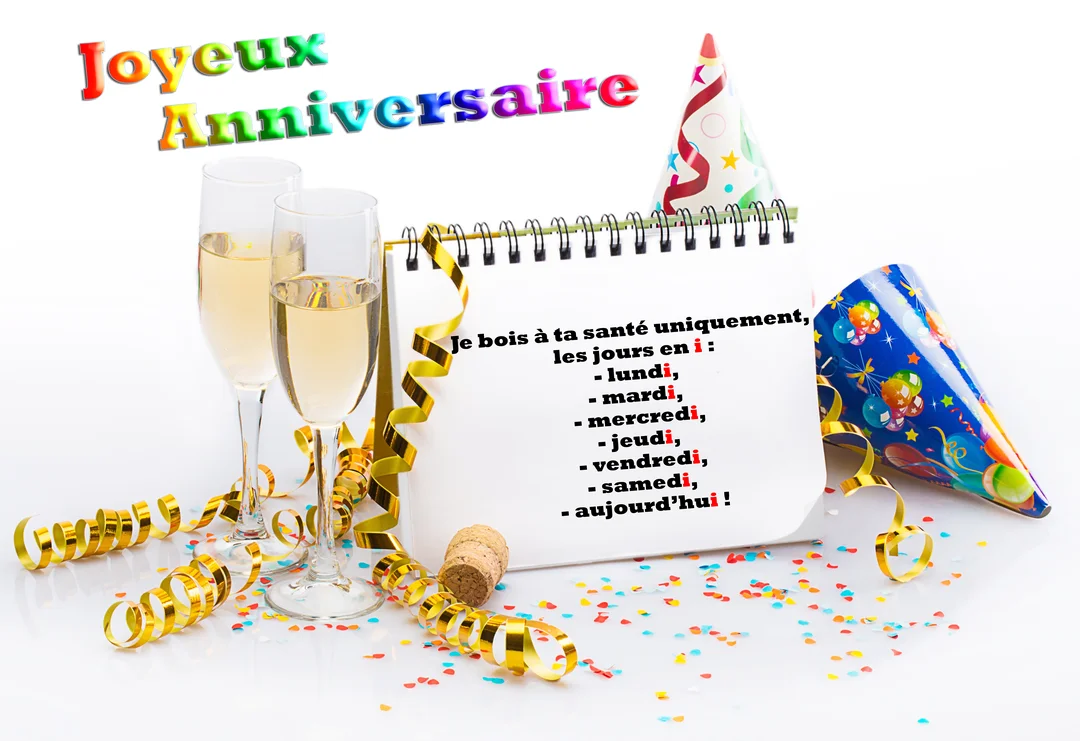 Une scène de fête d'anniversaire avec deux verres de champagne, des cotillons et un carnet affichant un message humoristique sur fond blanc.