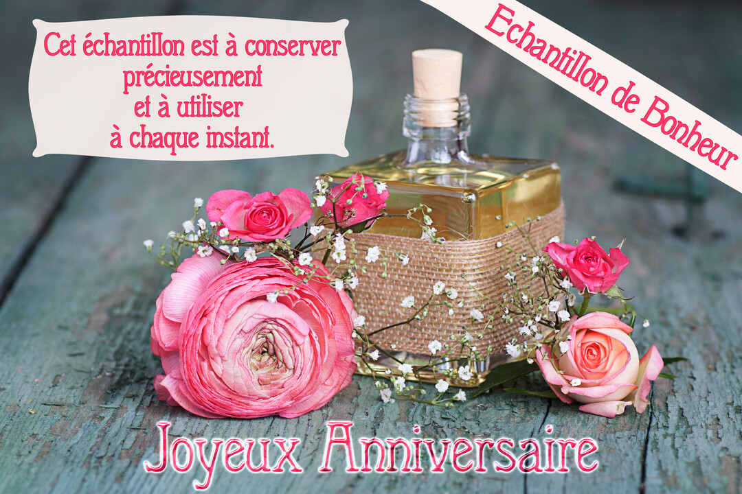 Une composition de style rustique montre un flacon d'élixir entouré de roses sur une table en bois vieilli, illustrant un vœu d'anniversaire.